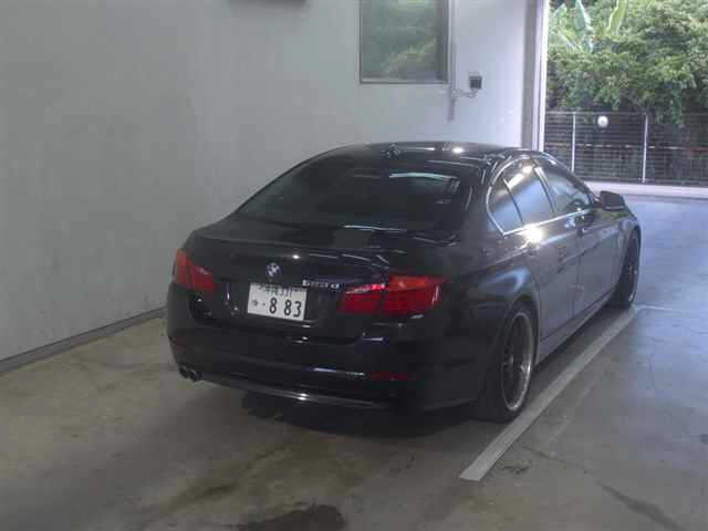 BMW 5 SERIES 2013