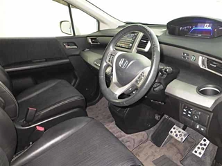 HONDA FREED 2012