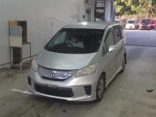 HONDA FREED 2012