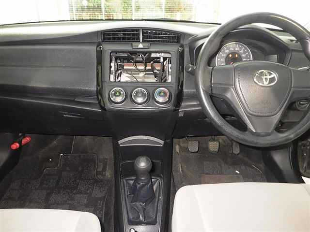 TOYOTA COROLLA AXIO 2015