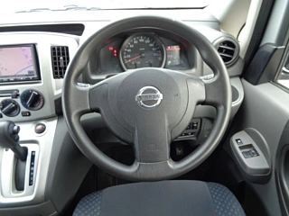 NISSAN NV200 2020