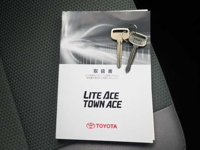 TOYOTA TOWN ACE VAN 2018