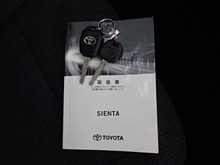 TOYOTA SIENTA 2019