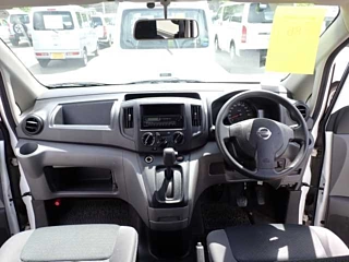 NISSAN NV200 2012