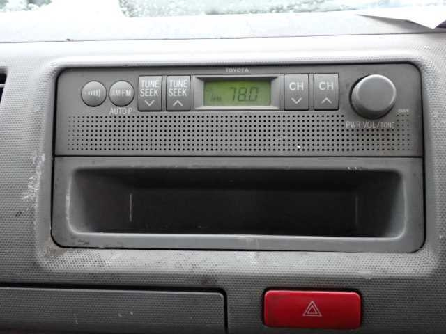 TOYOTA REGIUS ACE VAN 2011