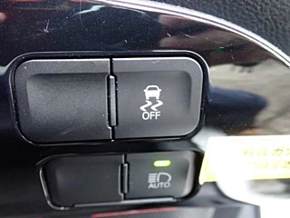 TOYOTA PRIUS 2019