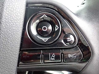 TOYOTA PRIUS 2019