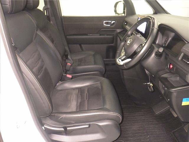 HONDA STEP WAGON 2022