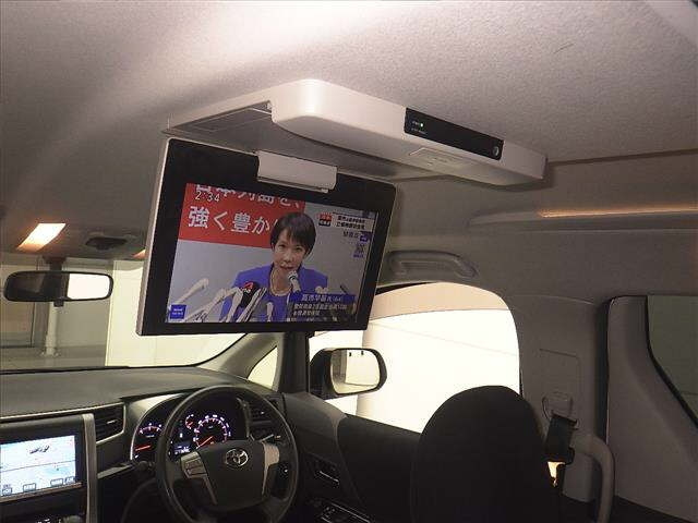 TOYOTA VELLFIRE 2012