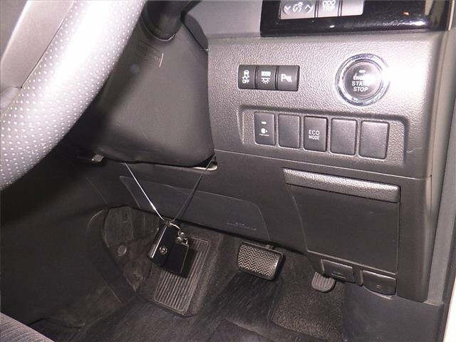 TOYOTA VELLFIRE 2012