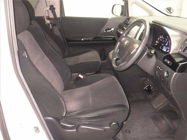 TOYOTA VELLFIRE 2012