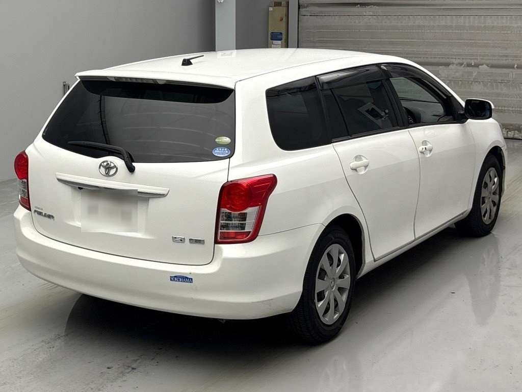 TOYOTA COROLLA FIELDER 2013