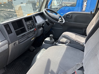 NISSAN ATLAS 2010