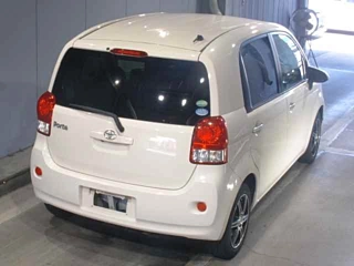 TOYOTA PORTE 2013