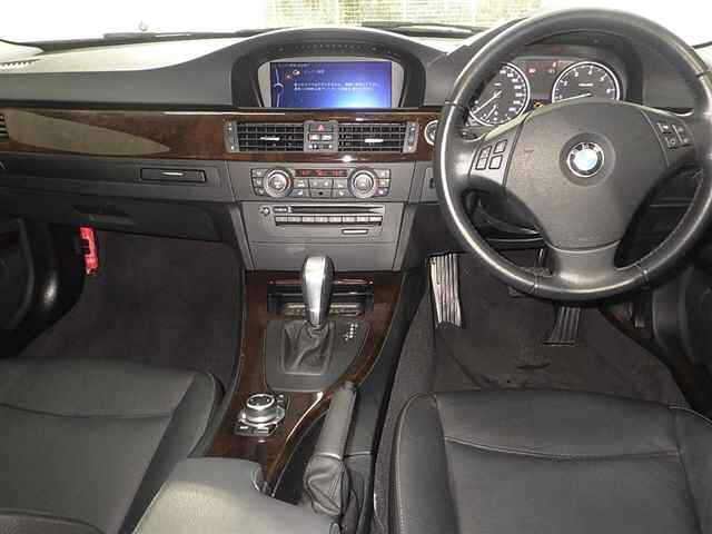 BMW 3 SERIES 2011