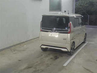 NISSAN ROOX 2021