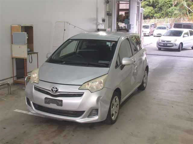 TOYOTA RACTIS 2013