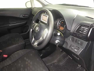 TOYOTA RACTIS 2013