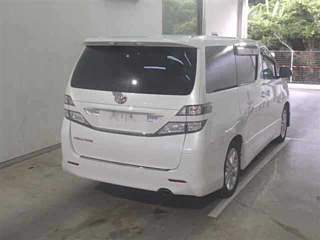 TOYOTA VELLFIRE 2010