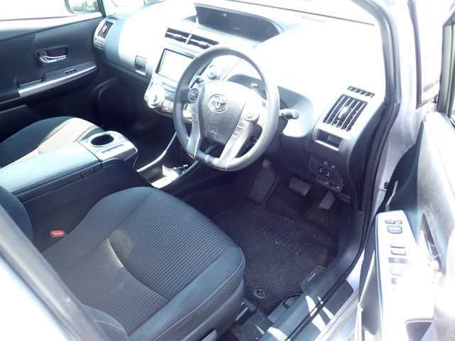 TOYOTA PRIUS ALPHA 2020
