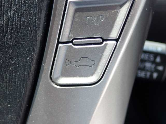 TOYOTA PRIUS ALPHA 2020