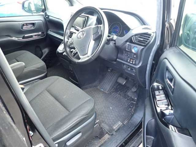 TOYOTA NOAH 2021
