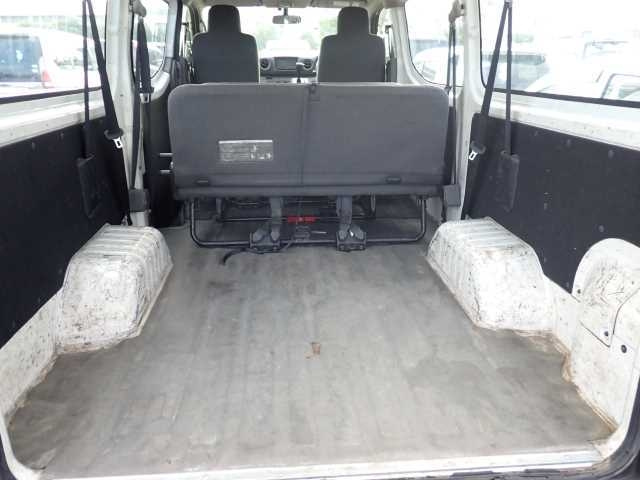 NISSAN CARAVAN VAN 2017