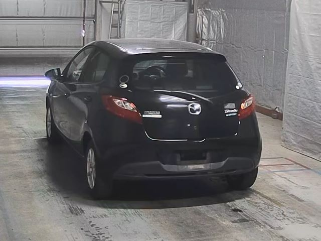 MAZDA DEMIO 2012
