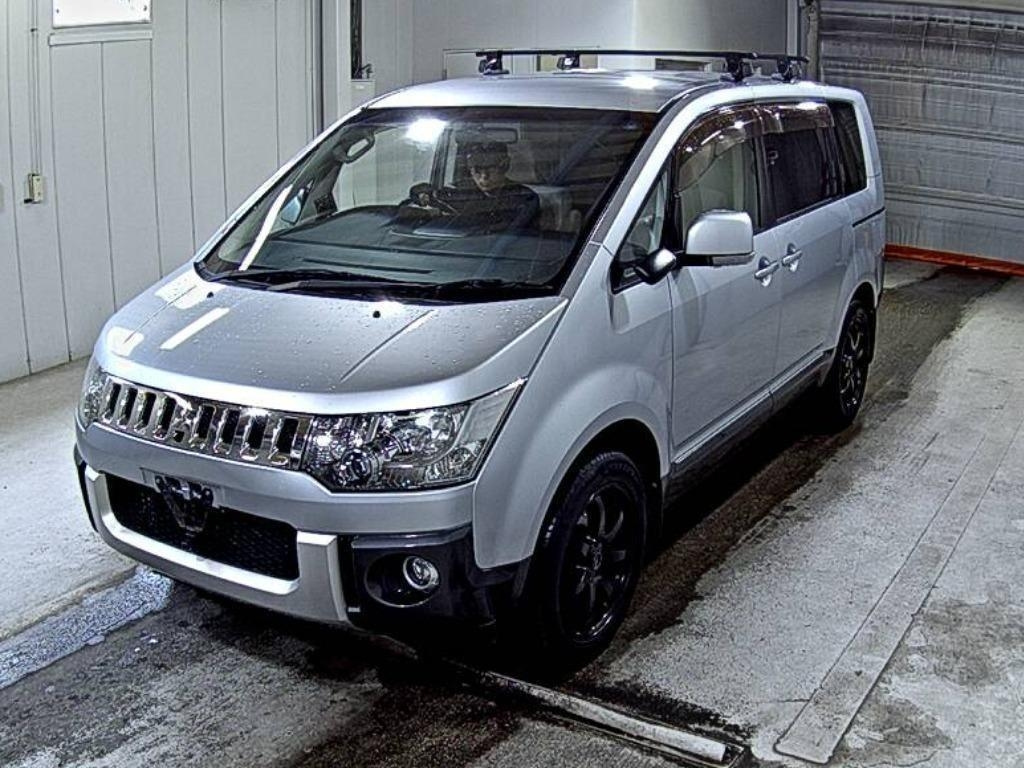MITSUBISHI DELICA D5 2015