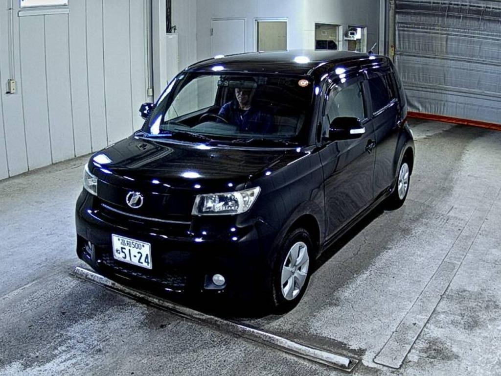 TOYOTA BB 2010