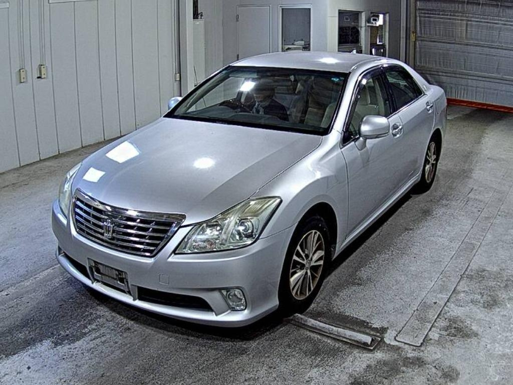 TOYOTA CROWN 2012
