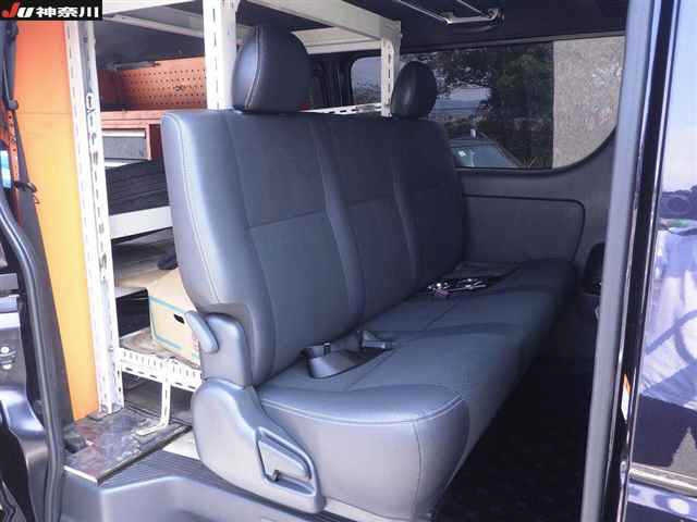 TOYOTA HIACE VAN 2022