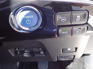 TOYOTA PRIUS 2017
