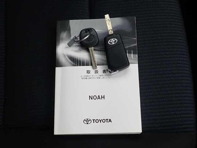 TOYOTA NOAH 2020