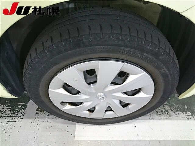 TOYOTA PORTE 2014