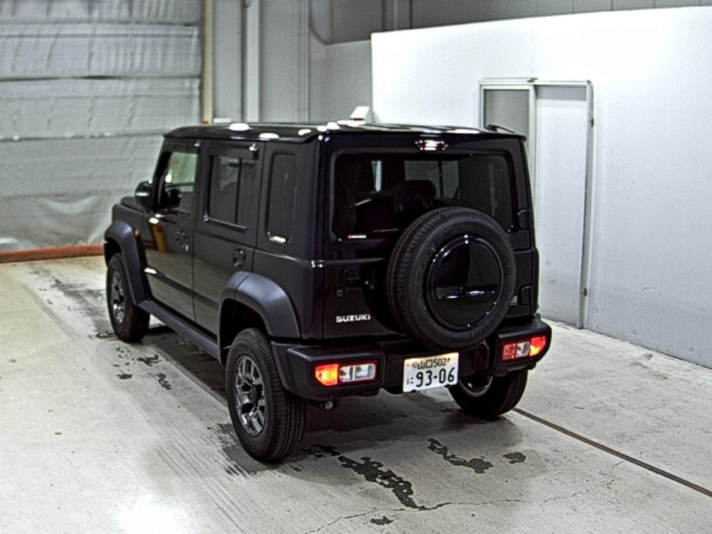 SUZUKI JIMNY NOMADE 2025