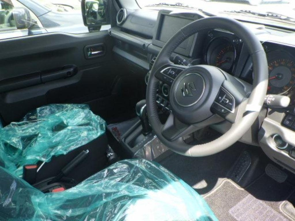 SUZUKI JIMNY NOMADE 2025