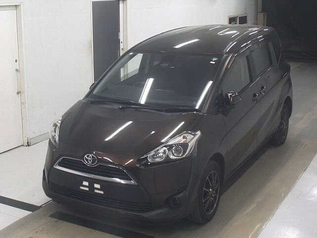 TOYOTA SIENTA 2016