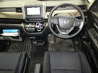 HONDA FREED 2016