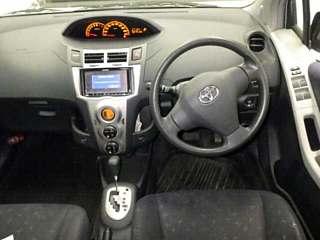 TOYOTA VITZ 2008