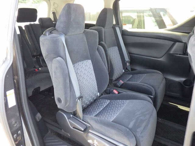 TOYOTA ALPHARD 2015