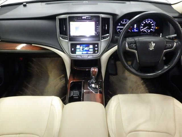 TOYOTA CROWN 2013