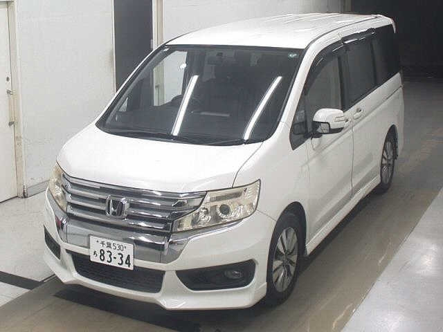 HONDA STEP WAGON 2013
