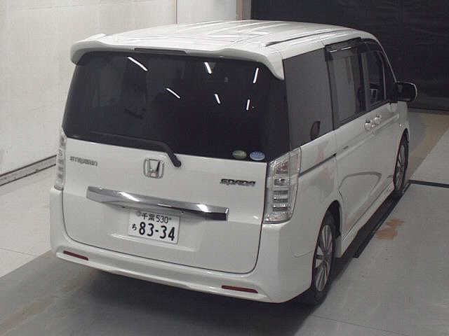 HONDA STEP WAGON 2013