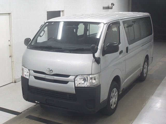 TOYOTA REGIUS ACE VAN 2018