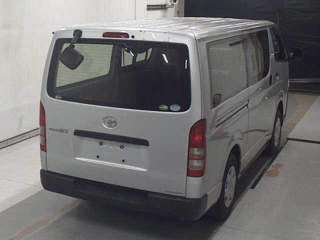 TOYOTA REGIUS ACE VAN 2018