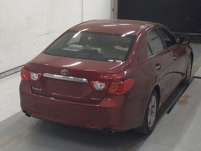 TOYOTA MARK X 2010