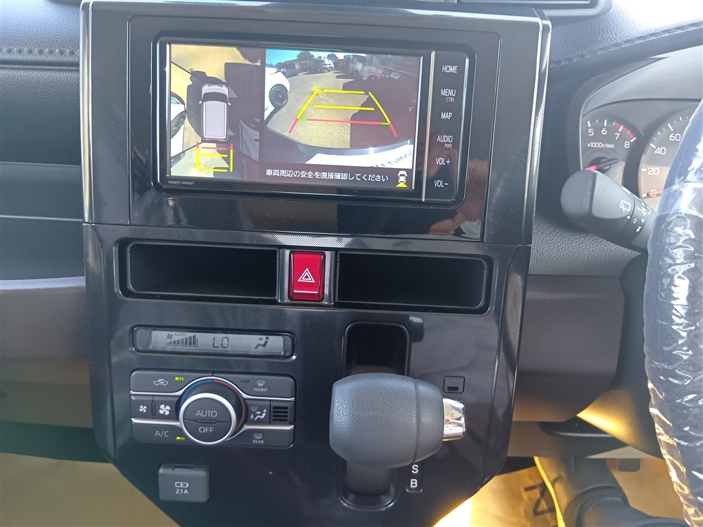 TOYOTA ROOMY 2020
