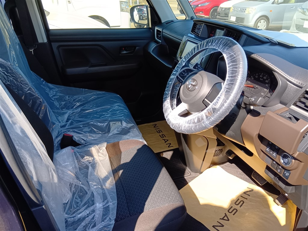 TOYOTA ROOMY 2020