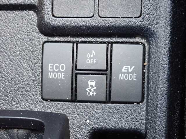 TOYOTA COROLLA FIELDER 2018